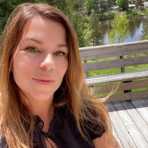 Meet your Posher, Kim